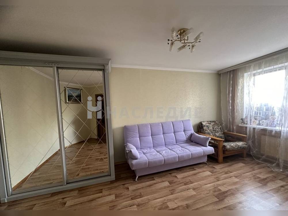 1-комнатная квартира, 39 м2 2/5 этаж, ул. Романенко - фото 2