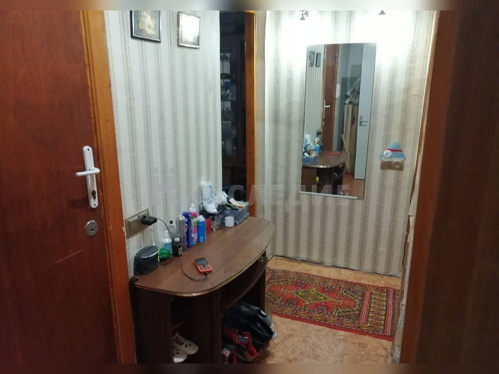 2-комнатная квартира, 54 м2 3/5 этаж, пл. Октябрьская - фото 9