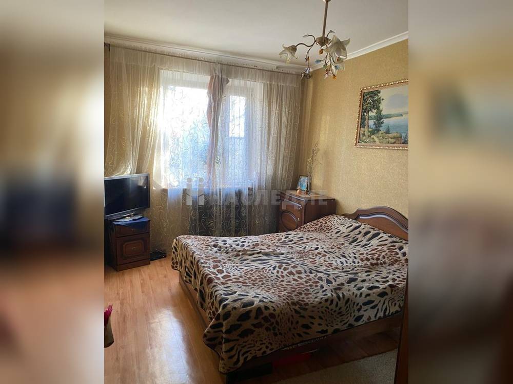 2-комнатная квартира, 50 м2 2/9 этаж, ул. Максима Горького - фото 1