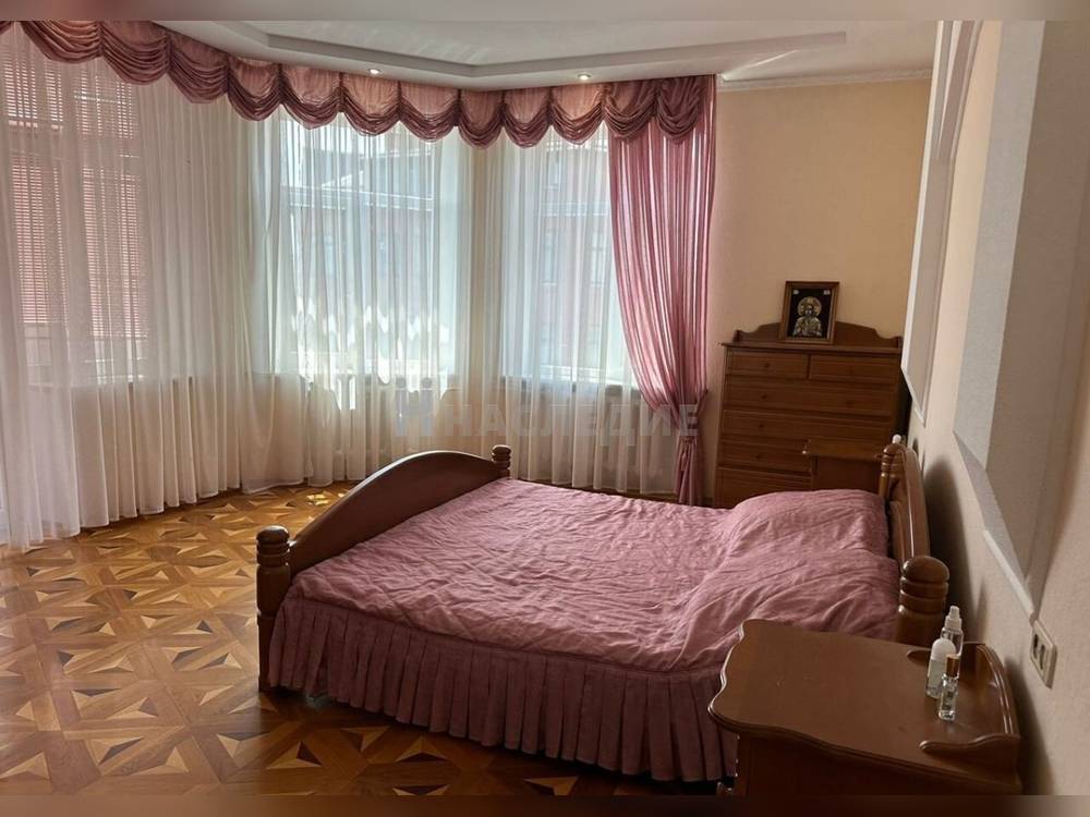 4-комнатная квартира, 220 м2 2/4 этаж, ул. Маяковского - фото 2