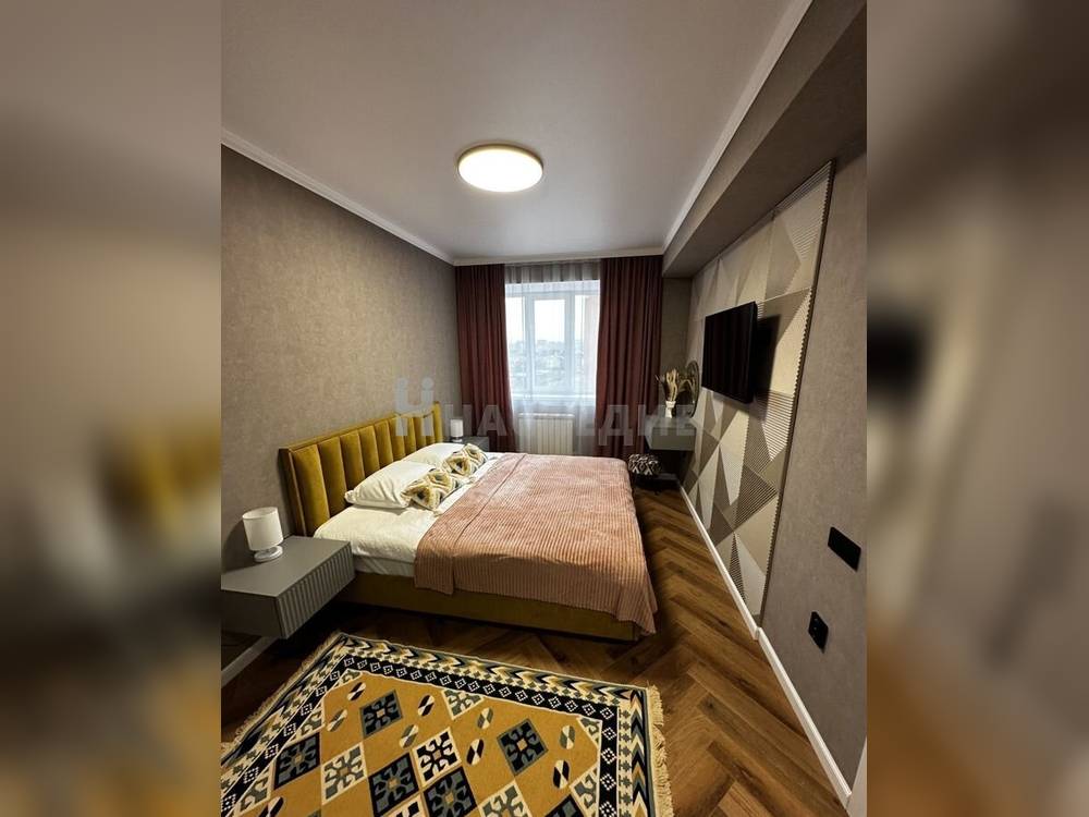 1-комнатная квартира, 37 м2 4/5 этаж, ул. Просторная - фото 1