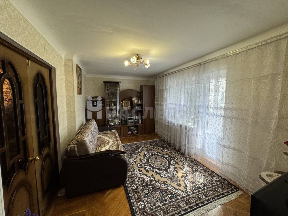 2-комнатная квартира, 37.4 м2 3/5 этаж, ул. Пятигорская - фото 1